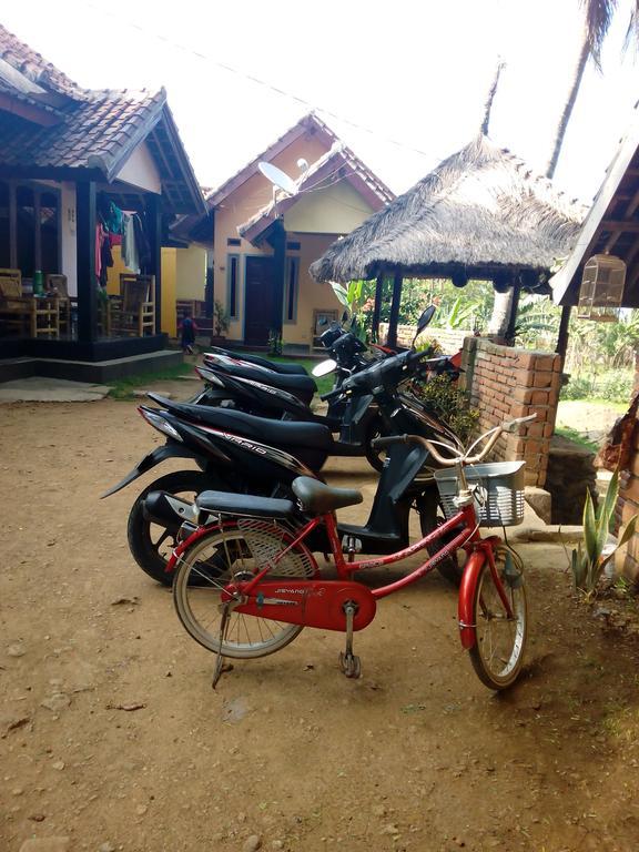 Defa Homestay Kuta  エクステリア 写真