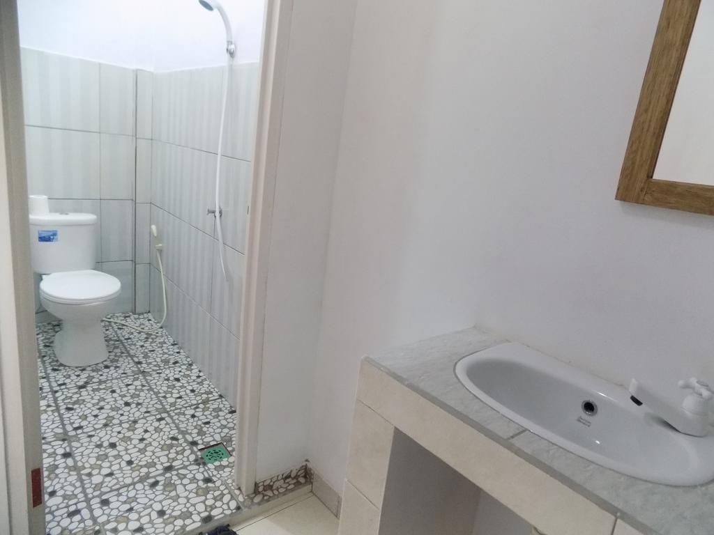 Defa Homestay Kuta  エクステリア 写真