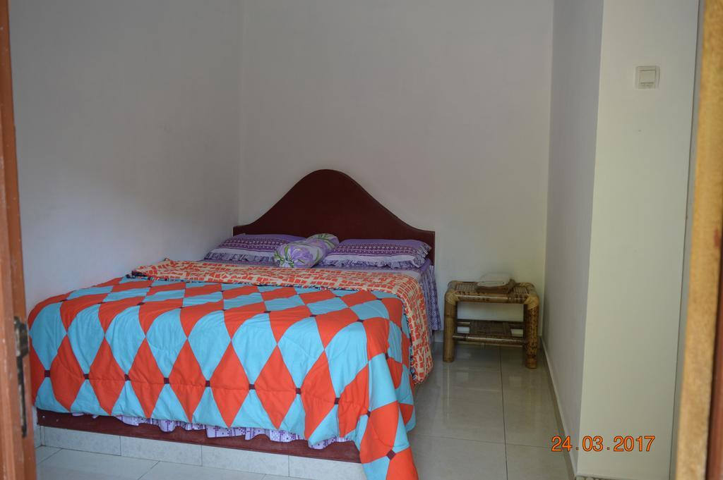 Defa Homestay Kuta  エクステリア 写真