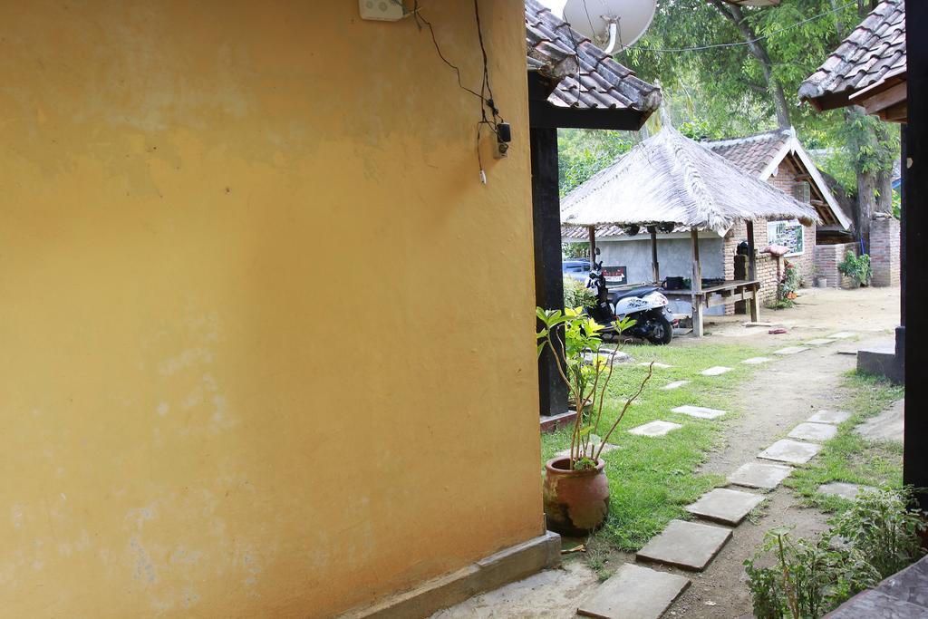 Defa Homestay Kuta  エクステリア 写真